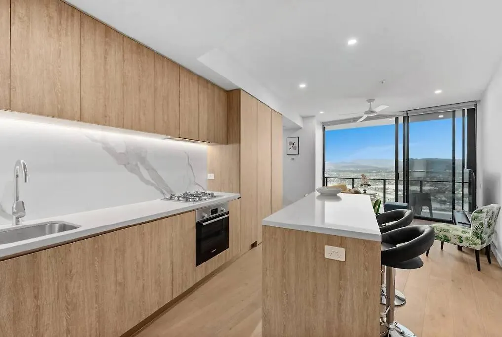 Nearly New Level 38 Broadbeach Casino 1 Bdr Unit Gold Coast