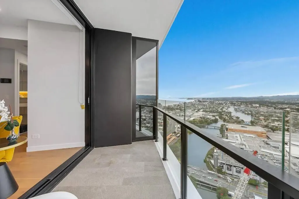 Nearly New Level 38 Broadbeach Casino 1 Bdr Unit Gold Coast Australia